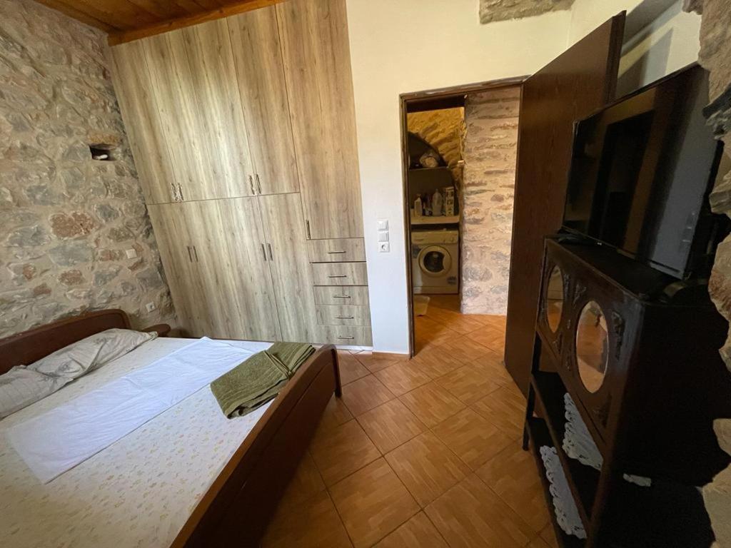 Find Your Peace In A Traditional Country House!! Láyia 외부 사진